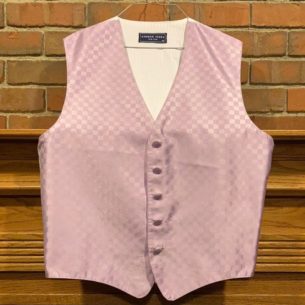 EUC Andrew Fezza lavender satin 5 button vest